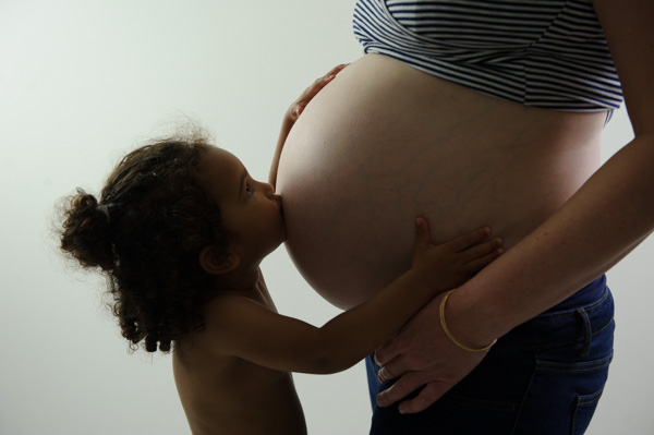 Séance photos de grossesse au studio